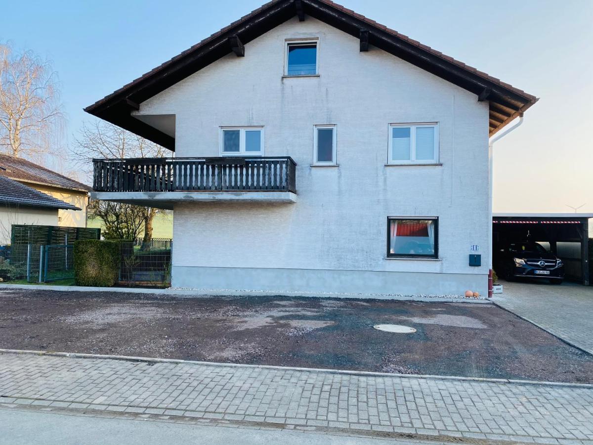 Pension Platzhirsch Mucke Екстер'єр фото
